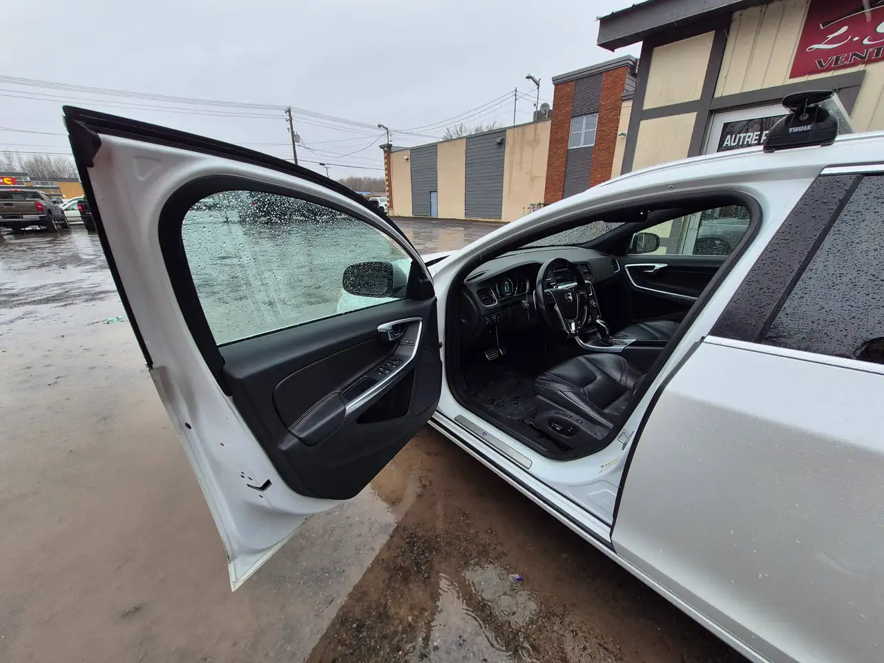 Volvo V60 снимка Volvo V60