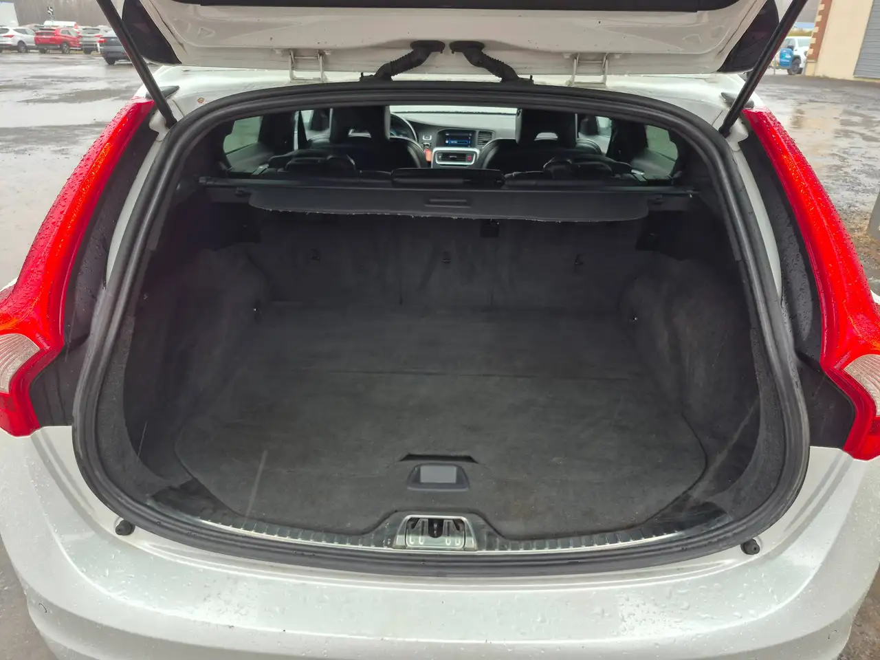 Volvo V60 снимка Volvo V60