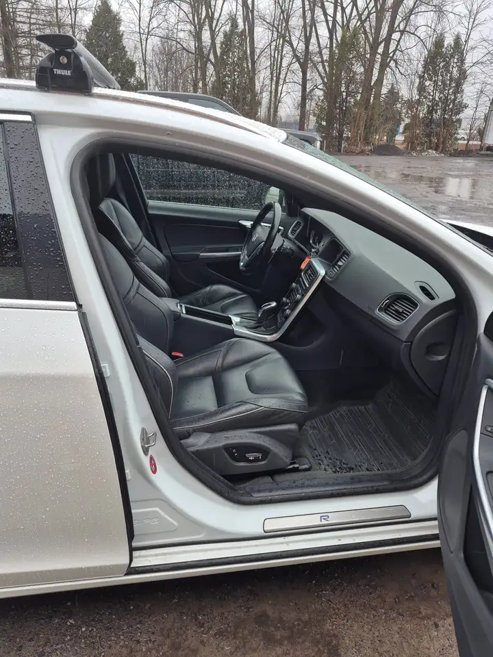 Volvo V60 снимка Volvo V60