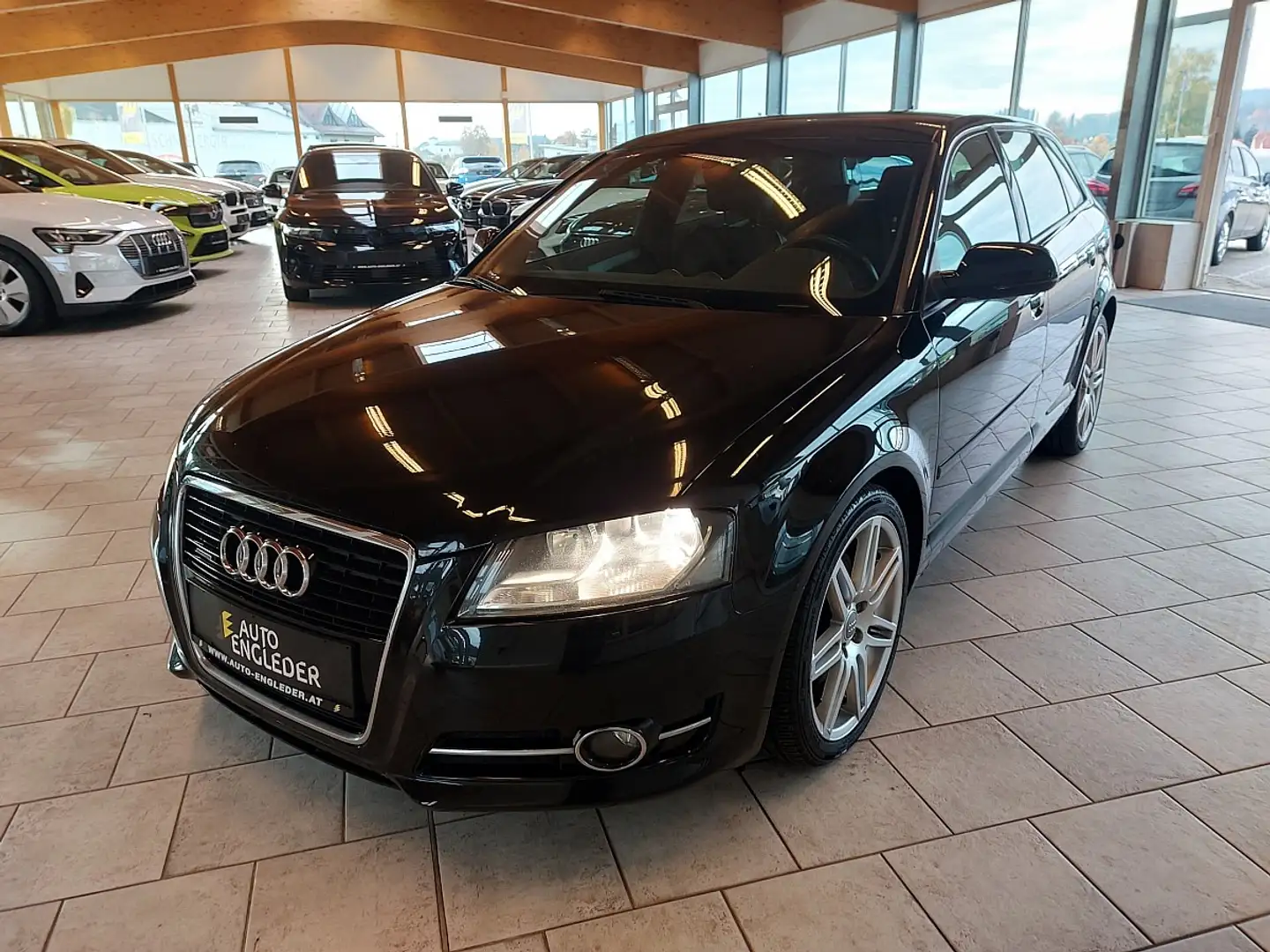 Audi A3 SB quattro Ambition 2,0 TDI DPF Schwarz - 2