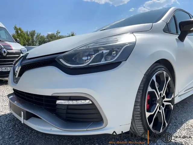 Renault Clio view 7