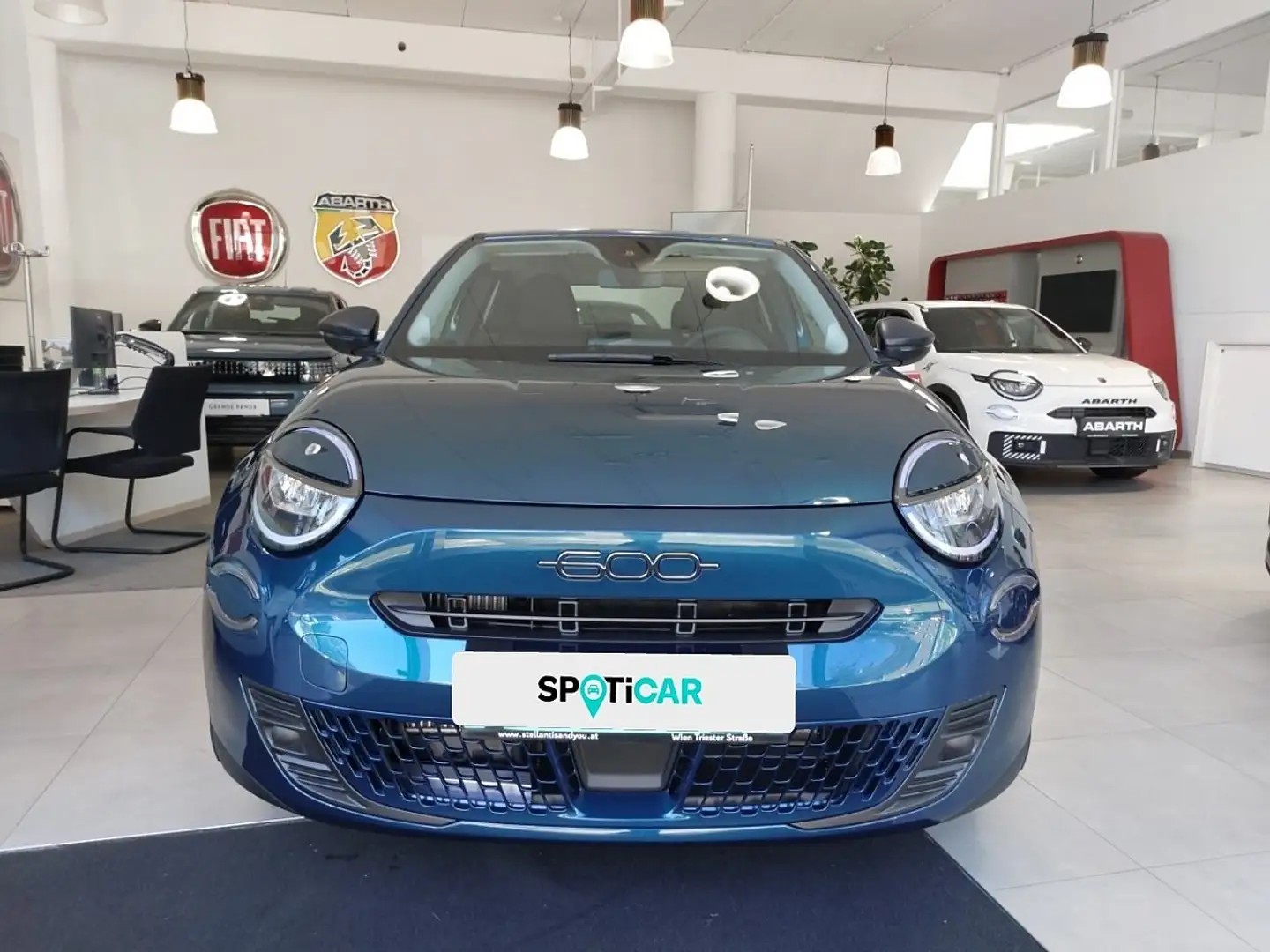 Fiat 600 Hybrid mHEV 145 6-Gang eDCT Pop Blau - 2