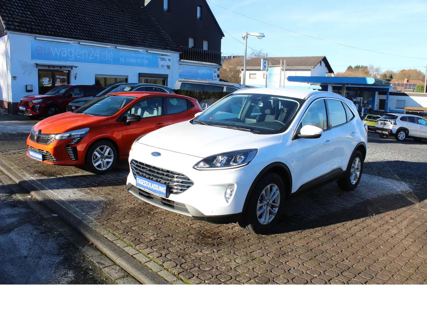 Ford Kuga 1,5 Titanium NAVI/LED/SHZ/Temp/Kam Bianco - 1