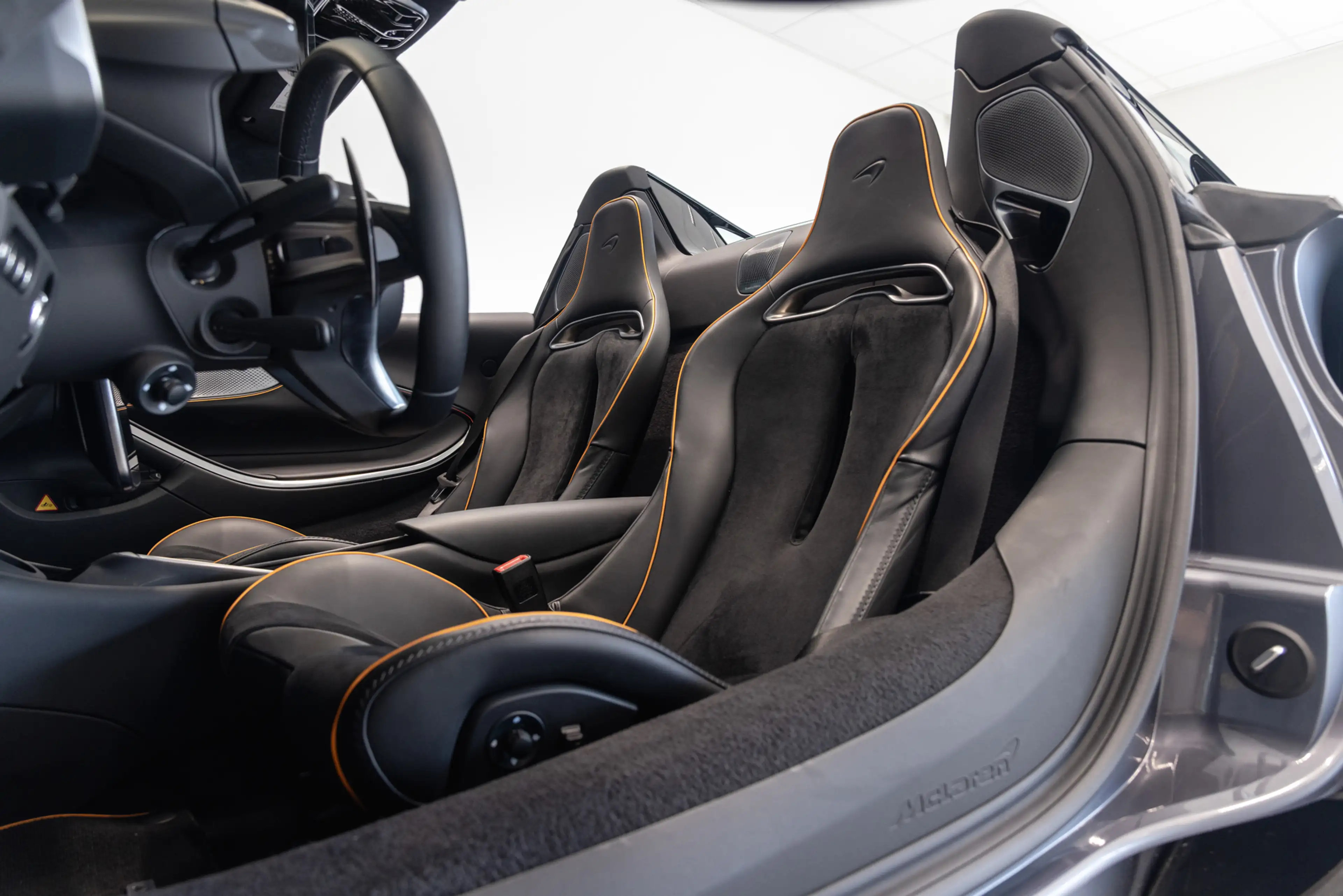 McLaren Artura Spider — photo 4