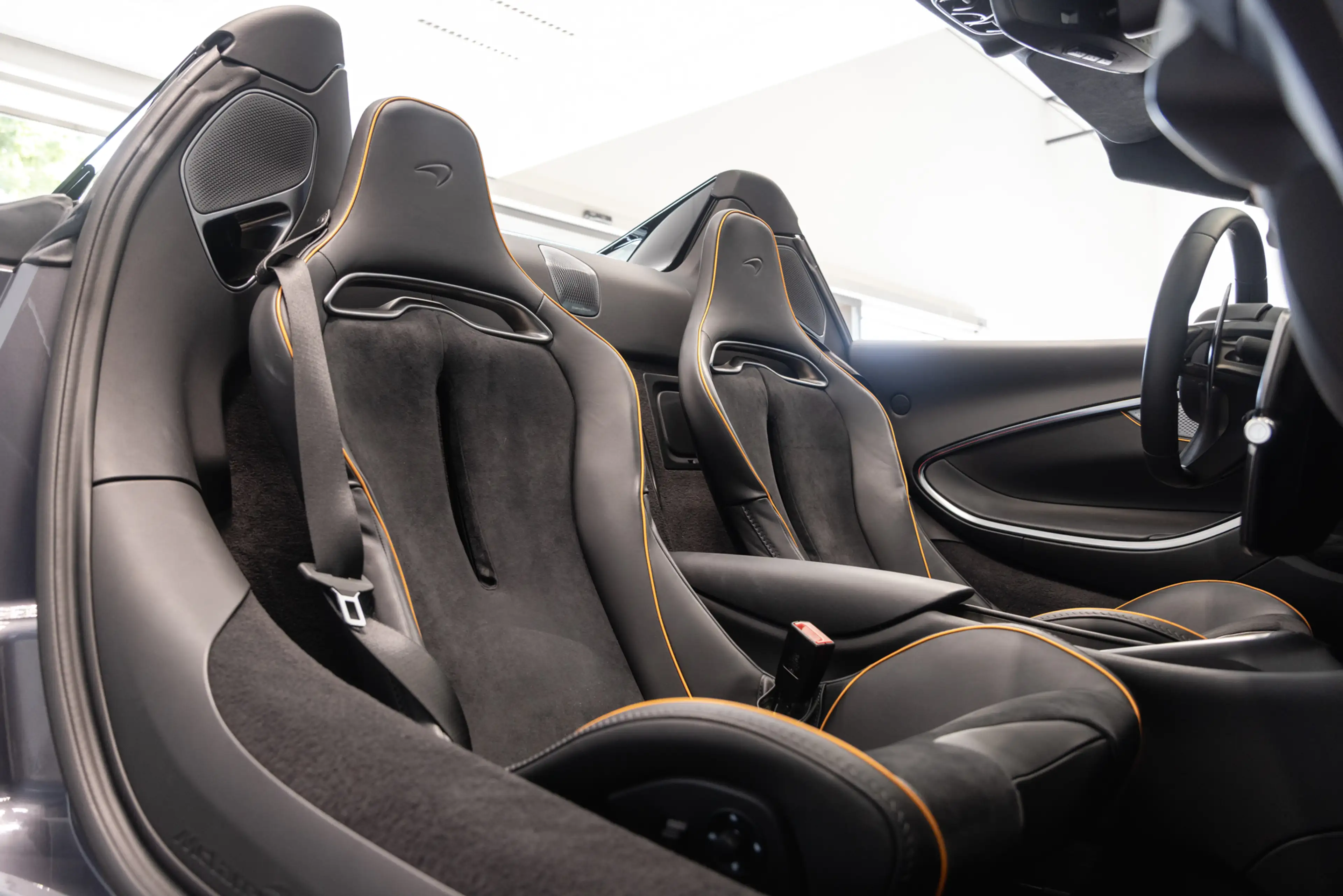 McLaren Artura Spider — photo 8