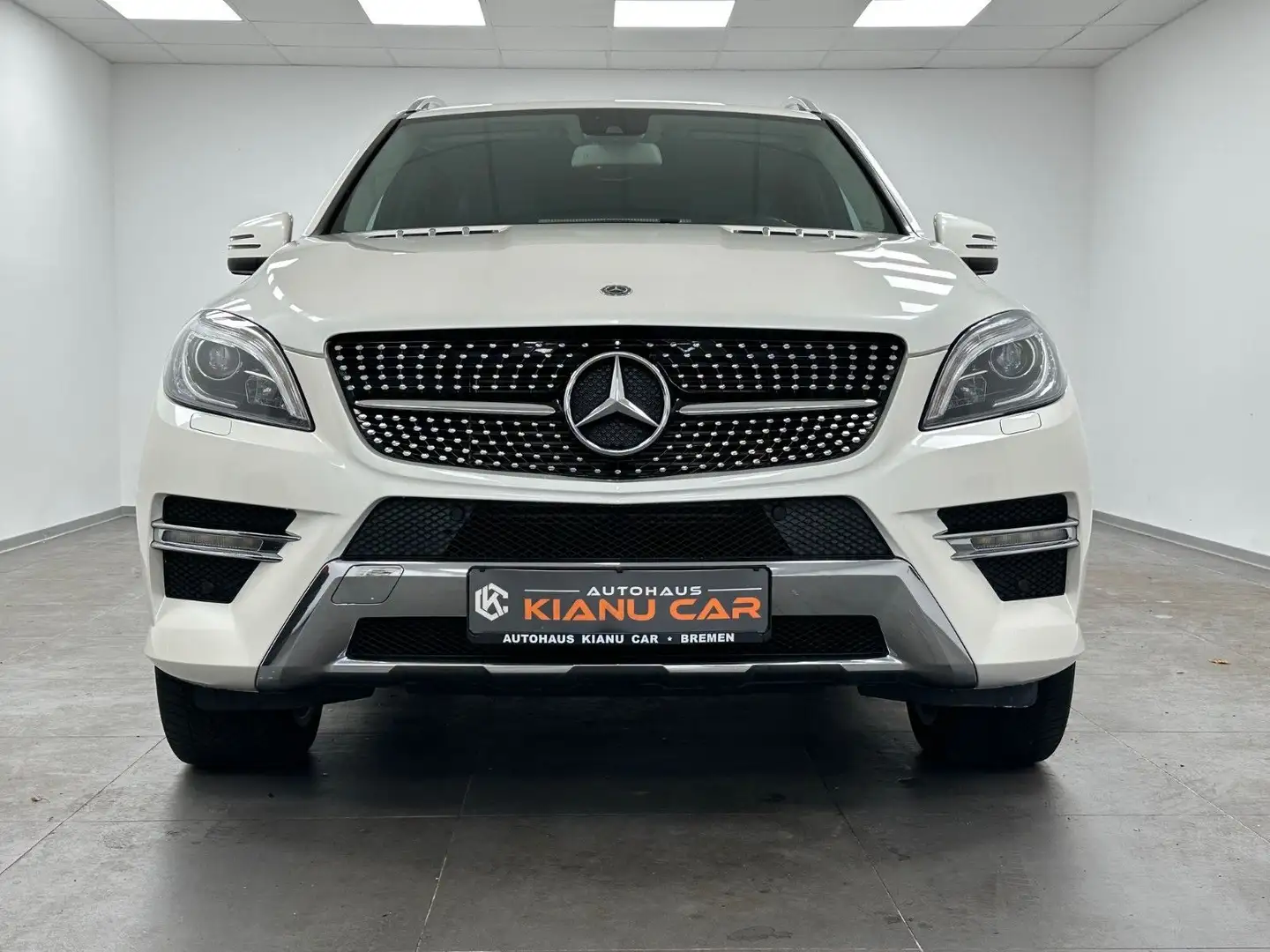 Mercedes-Benz ML 350 CDI.AHK.NAVI.LED.SHZ.AMG.TEILLEDER.PDC Weiß - 2