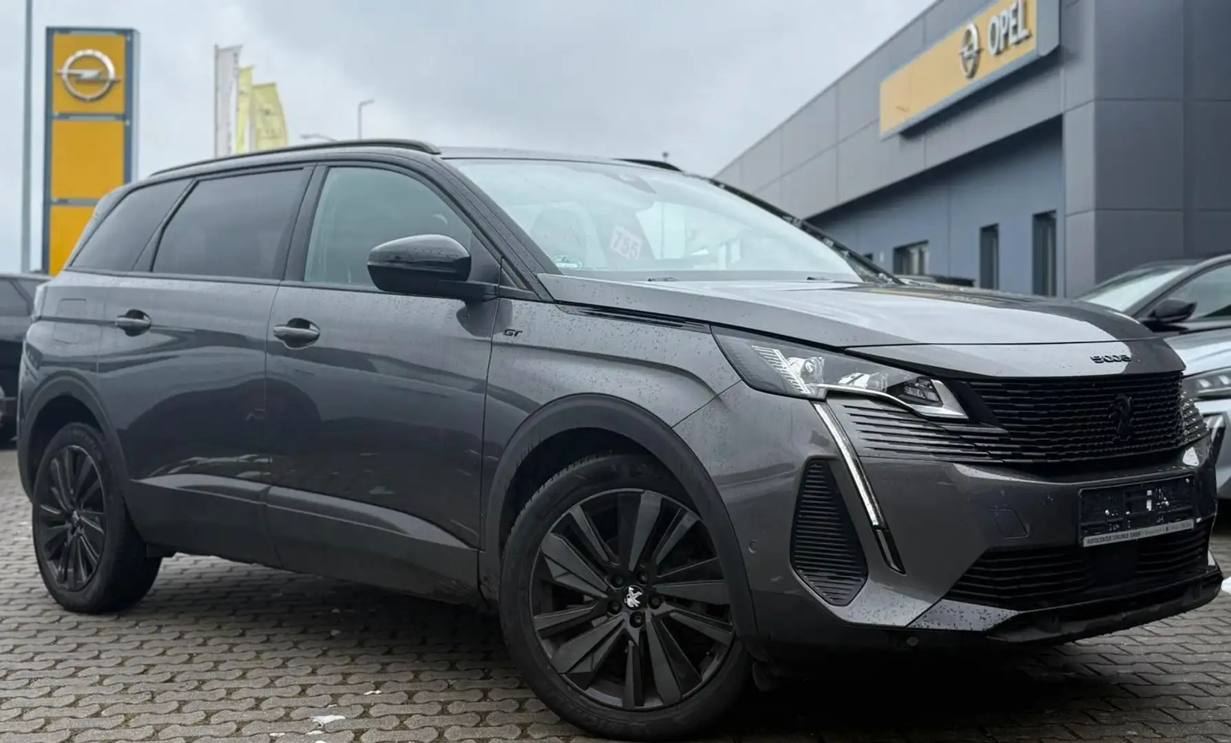 Peugeot 5008 GT PureTech 131PS AT8 * SHZ* KAMERA* PDC* Grau - 2