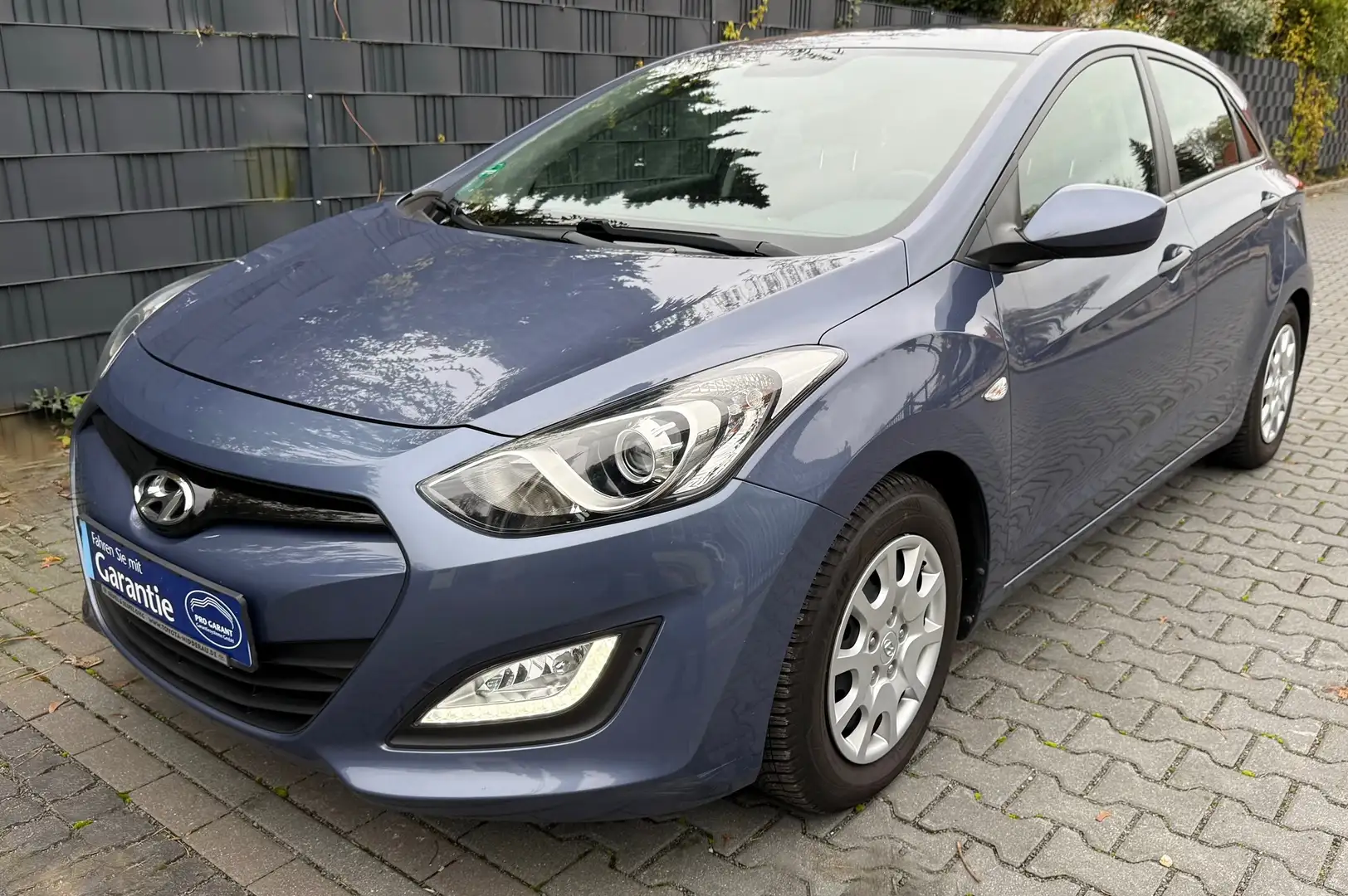 Hyundai i30 i30 COMFORTLINE *ALLWETTER-RFN*TÜV NEU*GARANTIE Bleu - 1