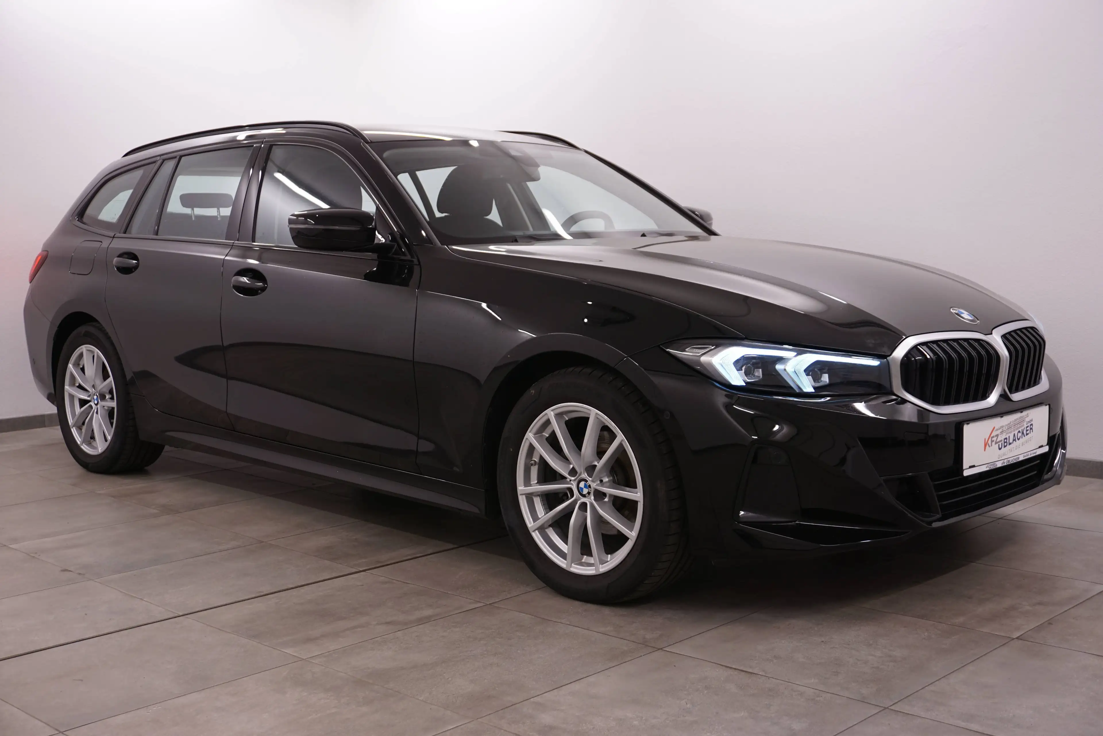 BMW 318 d  // shadow line // Ambientebeleuchtung