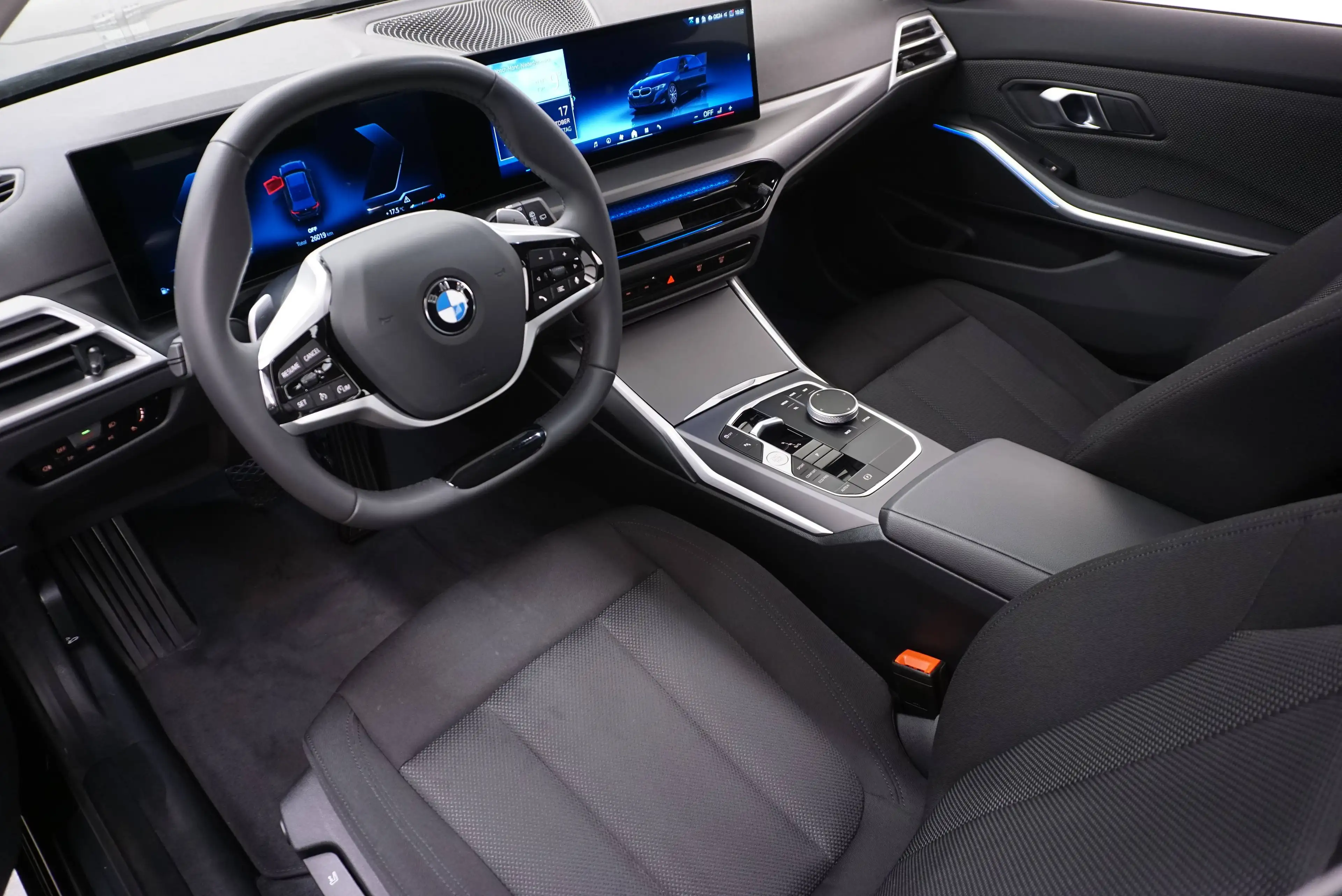 BMW 318 d  // shadow line // Ambientebeleuchtung — photo 5