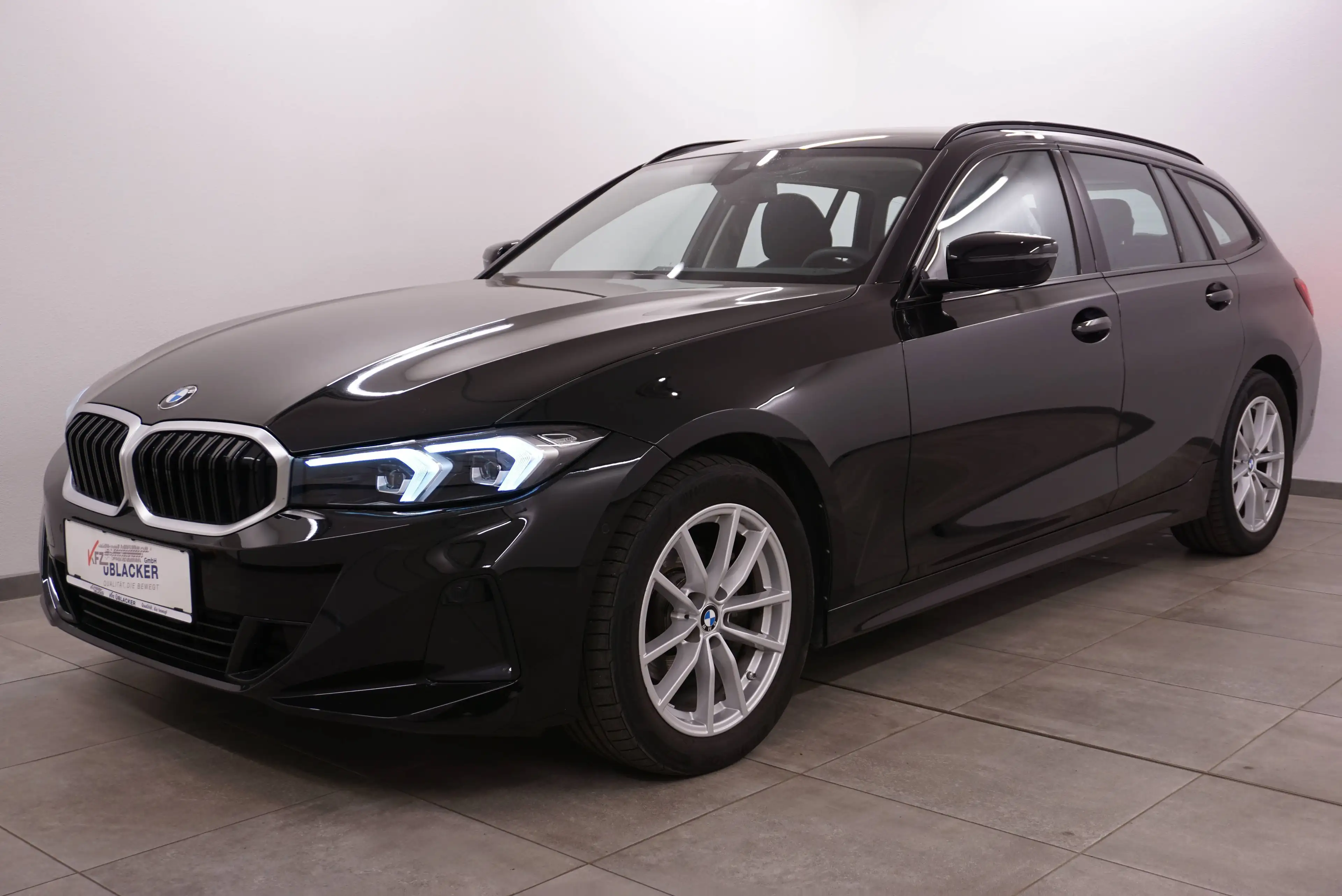 BMW 318 d  // shadow line // Ambientebeleuchtung — photo 3