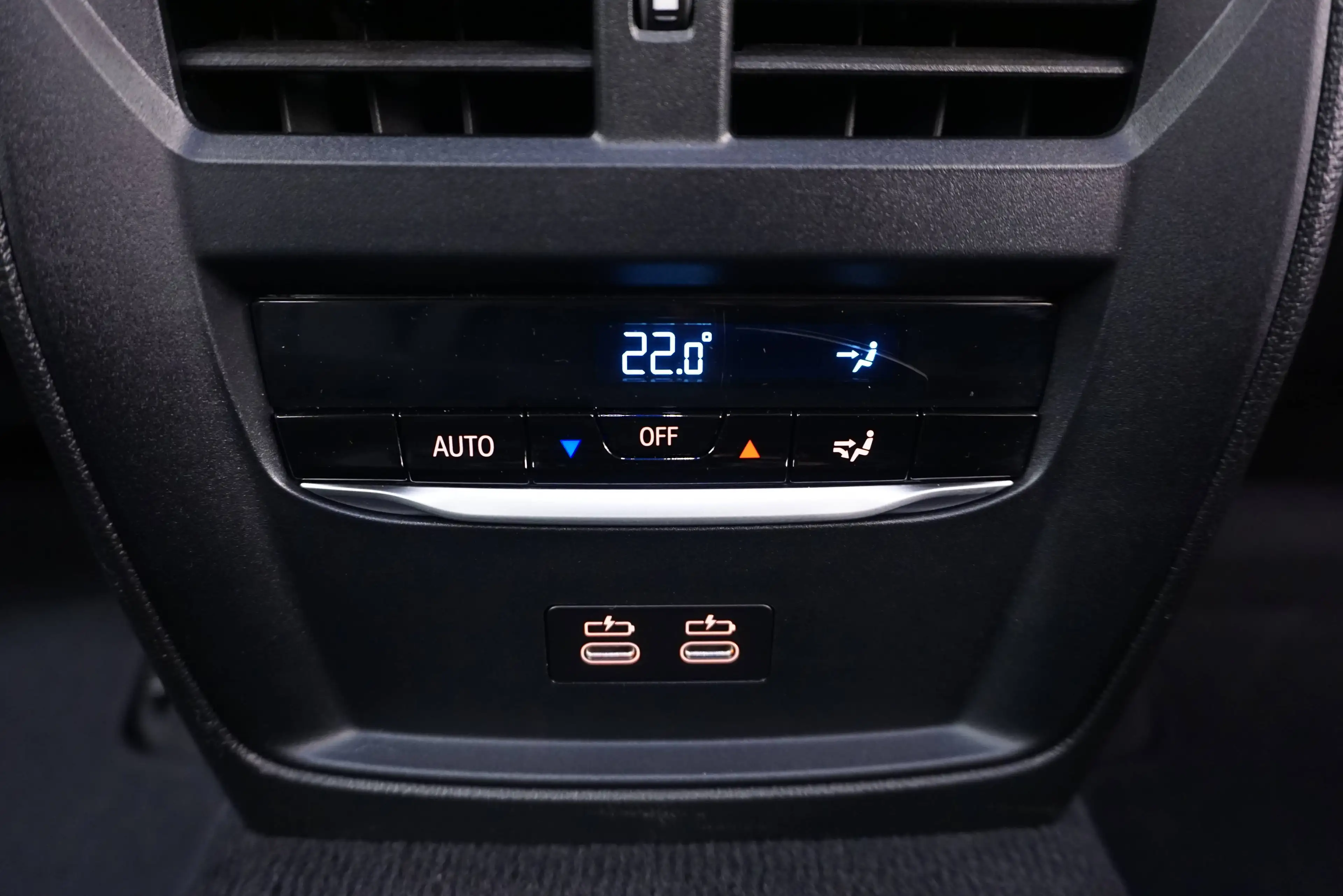 BMW 318 d  // shadow line // Ambientebeleuchtung — photo 20