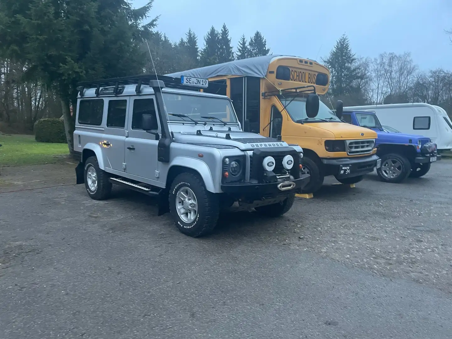 Land Rover Defender 110 E Station Wagon Szary - 2