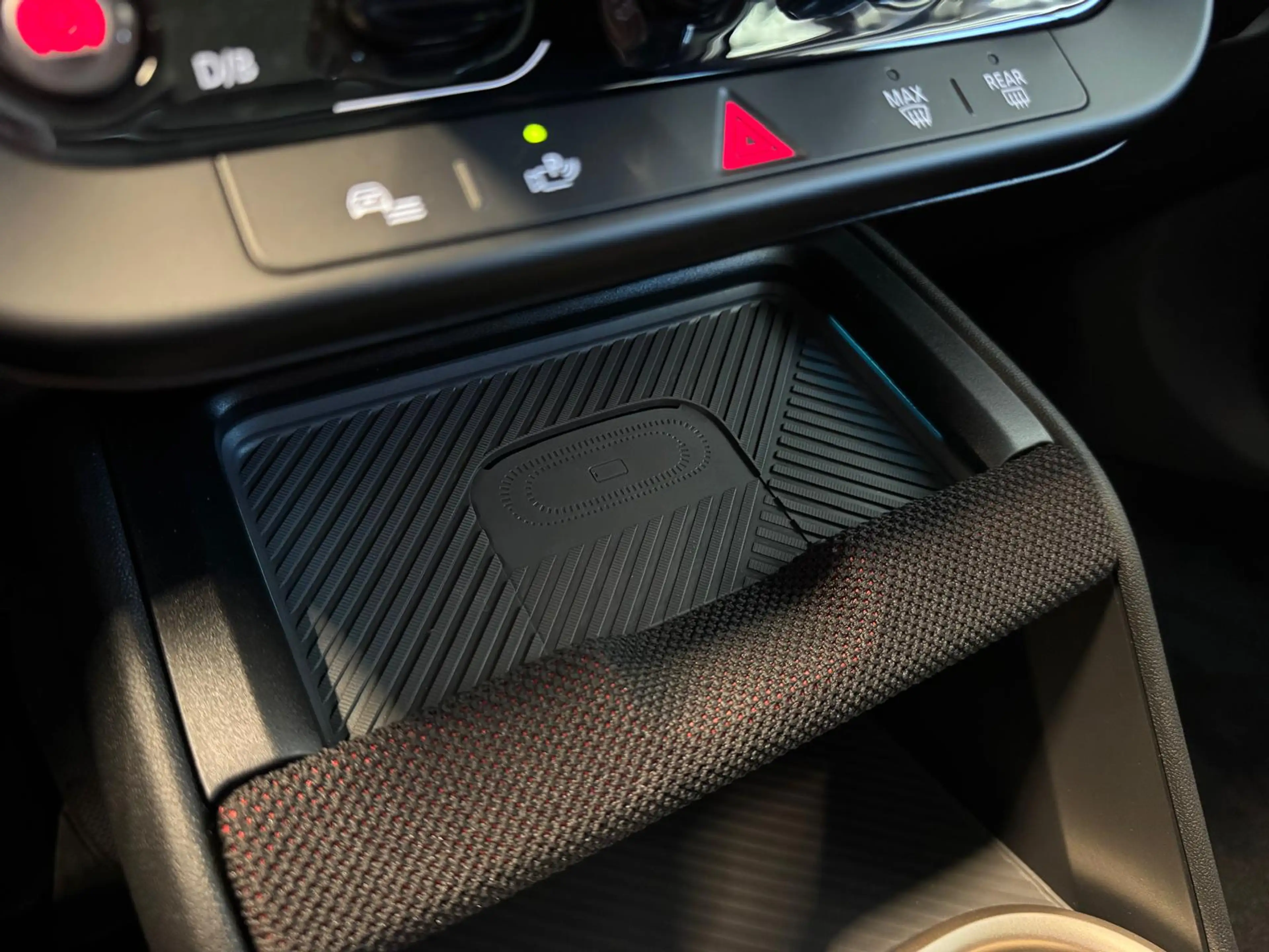 MINI John Cooper Works Countryman Mini E JCW Trim 66.5 kWh | Pakket L | Glazen panor — photo 15