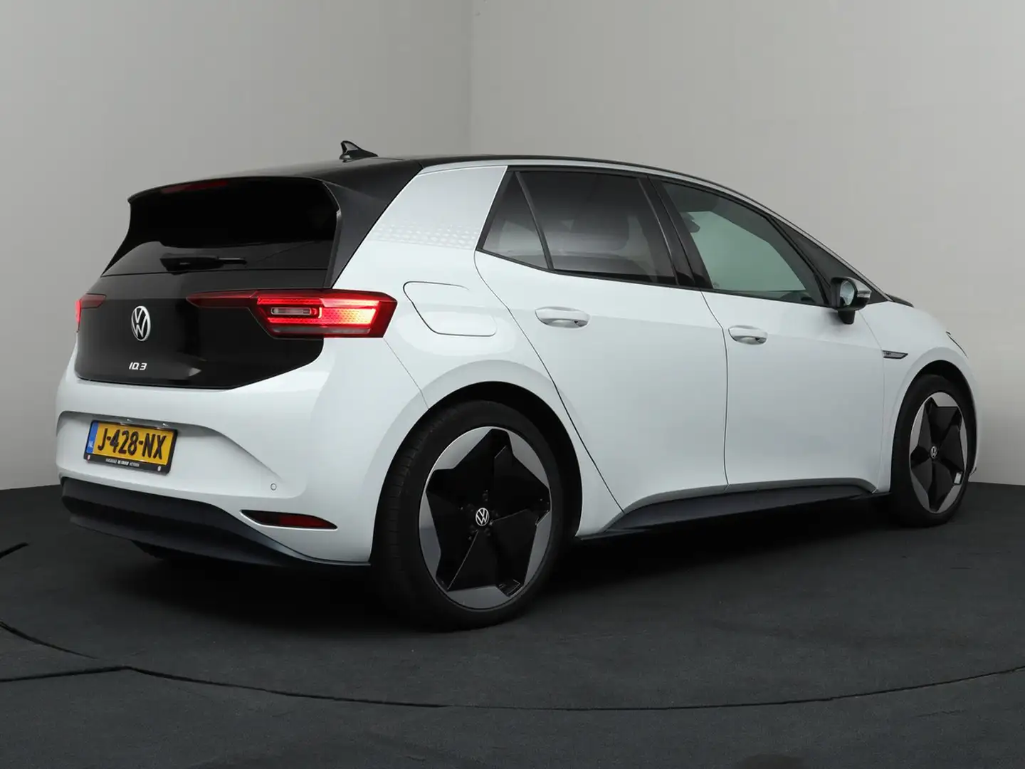 Volkswagen ID.3 First Max 58 kWh | ACC | Camera | Panoramadak! Bianco - 2