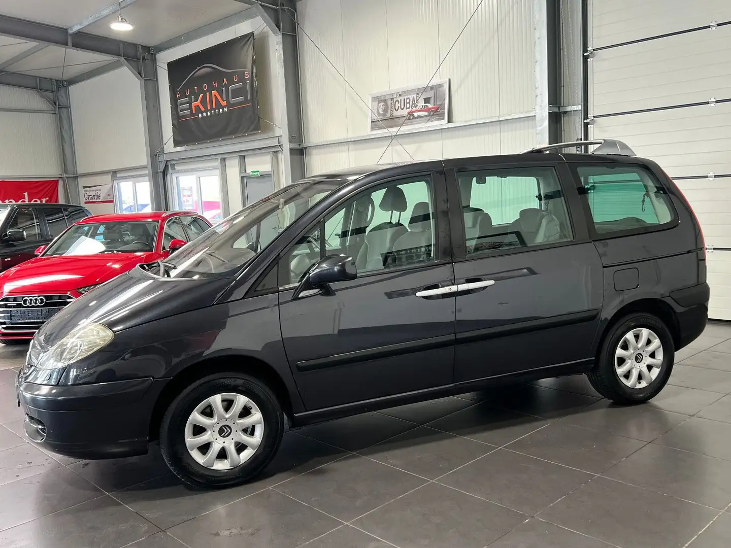 Citroen C8 2.0 Style **Klimaanlage*Schiebetüren** Grau - 2