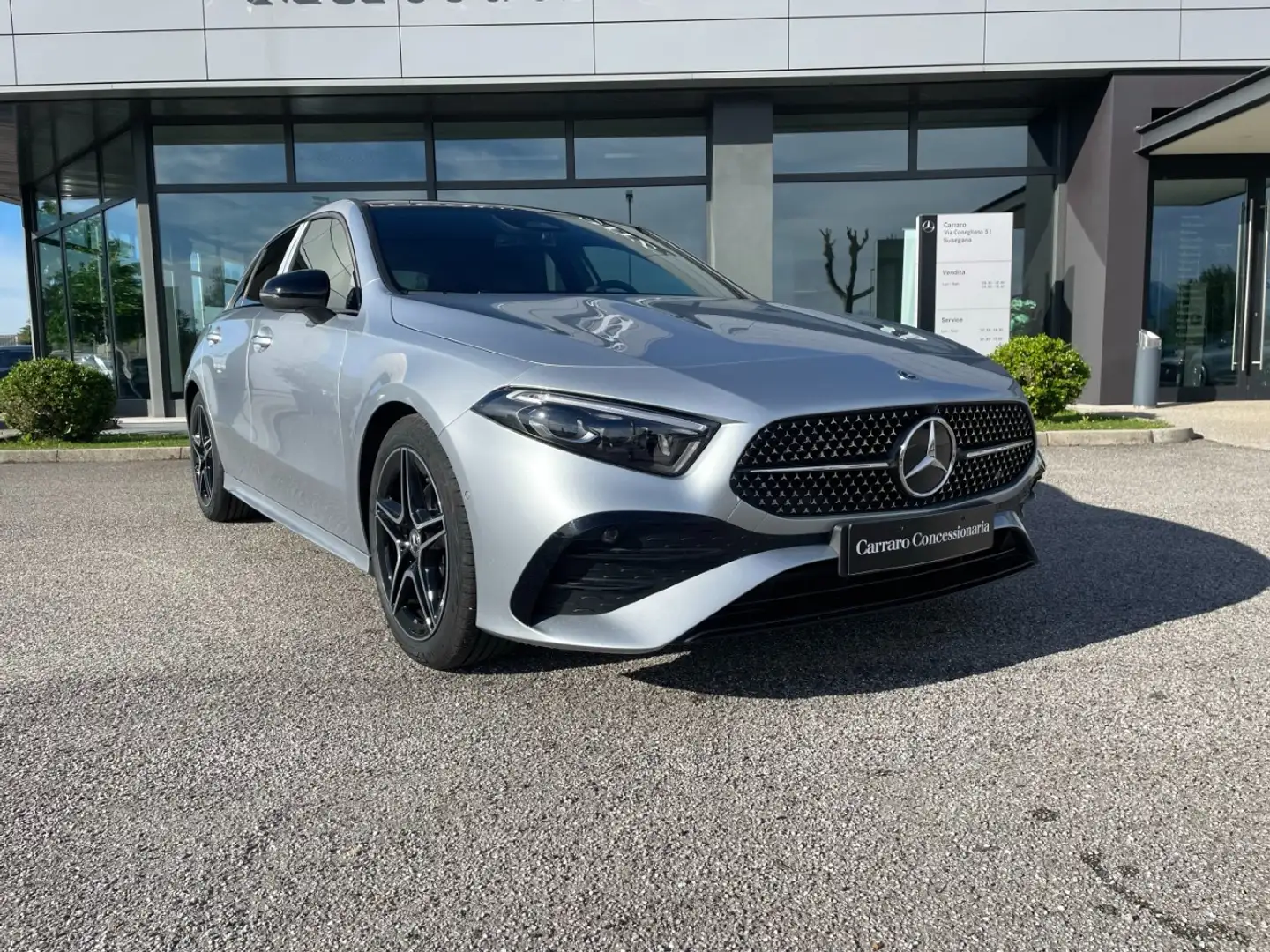 Mercedes-Benz A 200 d Automatic Silber - 1