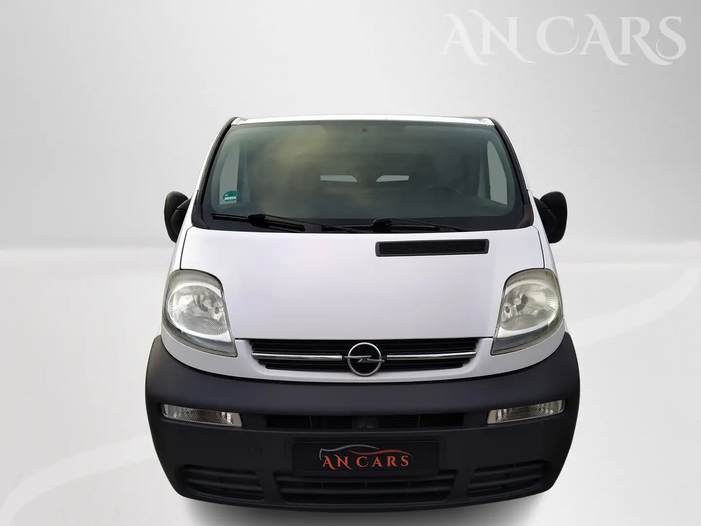 Opel Vivaro 2.0 Benzin Klima großer Service TÜV 09.2025 Blanc - 2
