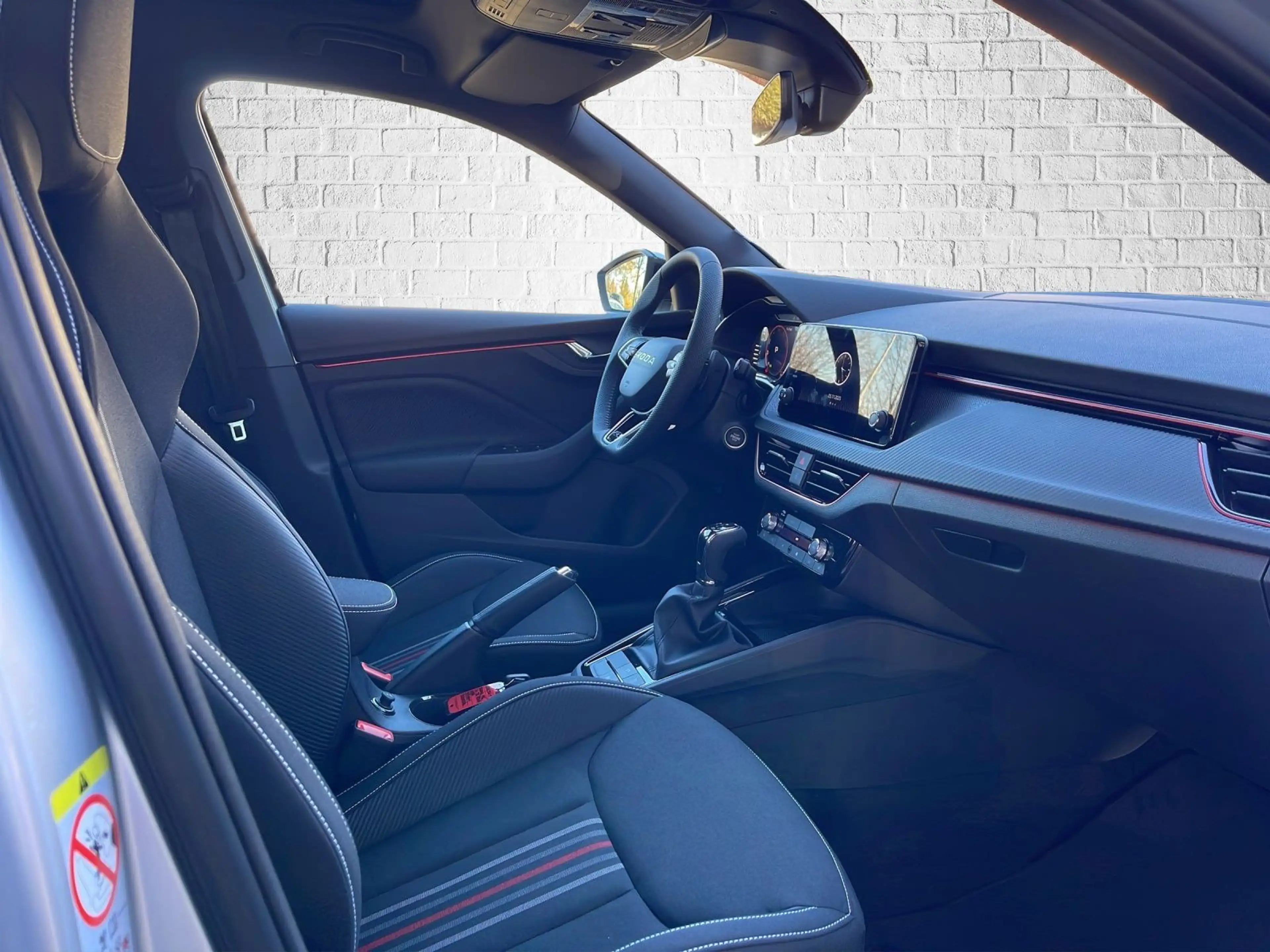Skoda Kamiq 1.0 TSI DSG - Monte Carlo — photo 14