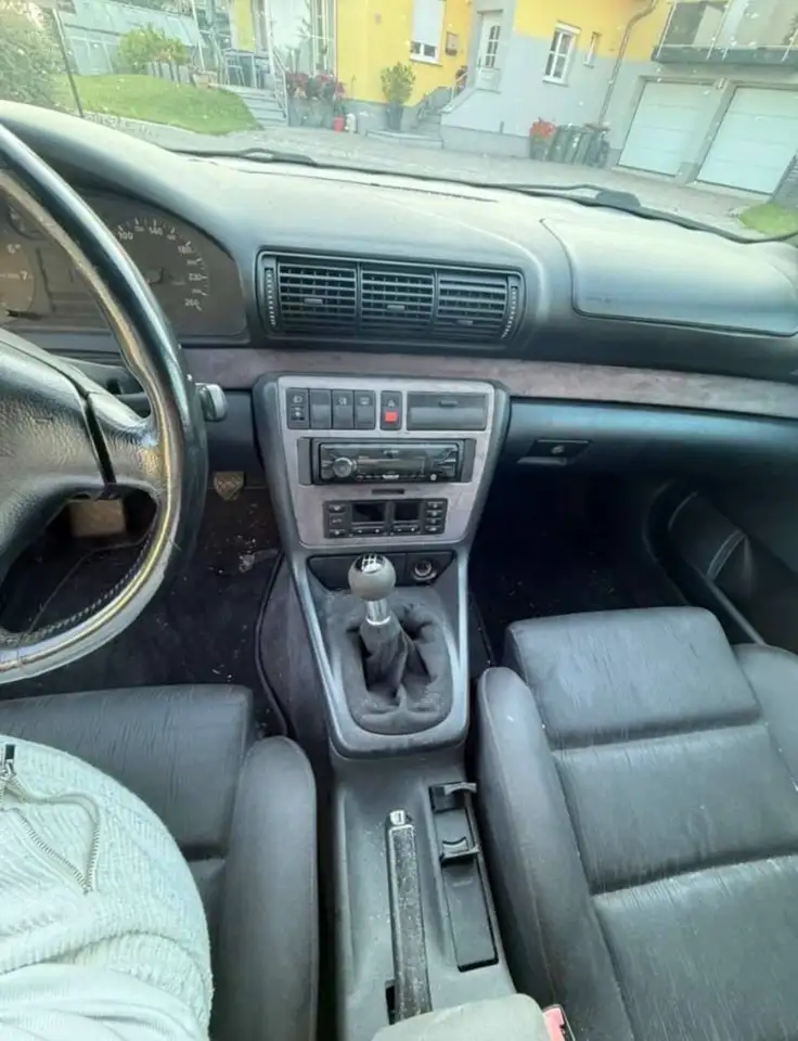 Audi A4 1,8 T, foto 4