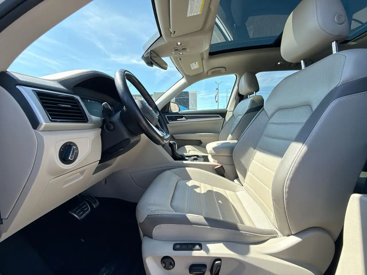 Volkswagen Atlas снимка Volkswagen Atlas