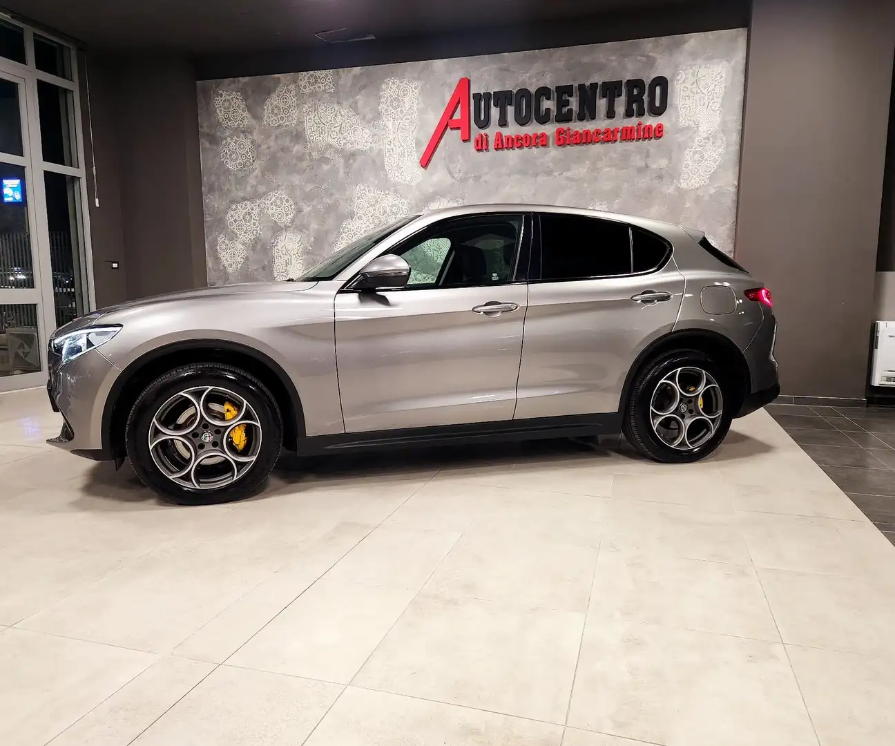 Alfa Romeo Stelvio 2.2 MJET 190CV Q4 EXECUTIVE Grigio - 2