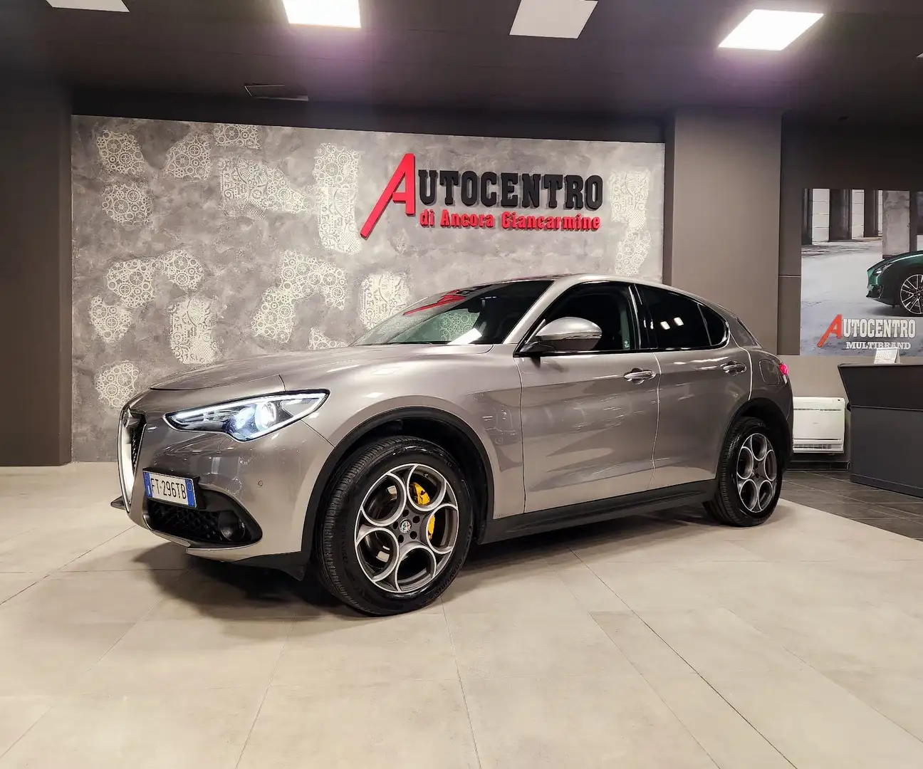 Alfa Romeo Stelvio 2.2 MJET 190CV Q4 EXECUTIVE Grigio - 1