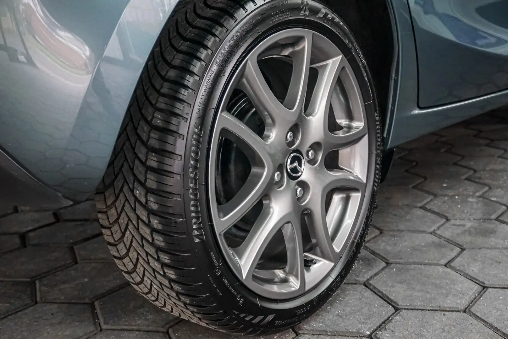 Mazda 2 1.3 Edition 40 Jahre  1.Hand Klima 42.800 Km Gris - 2