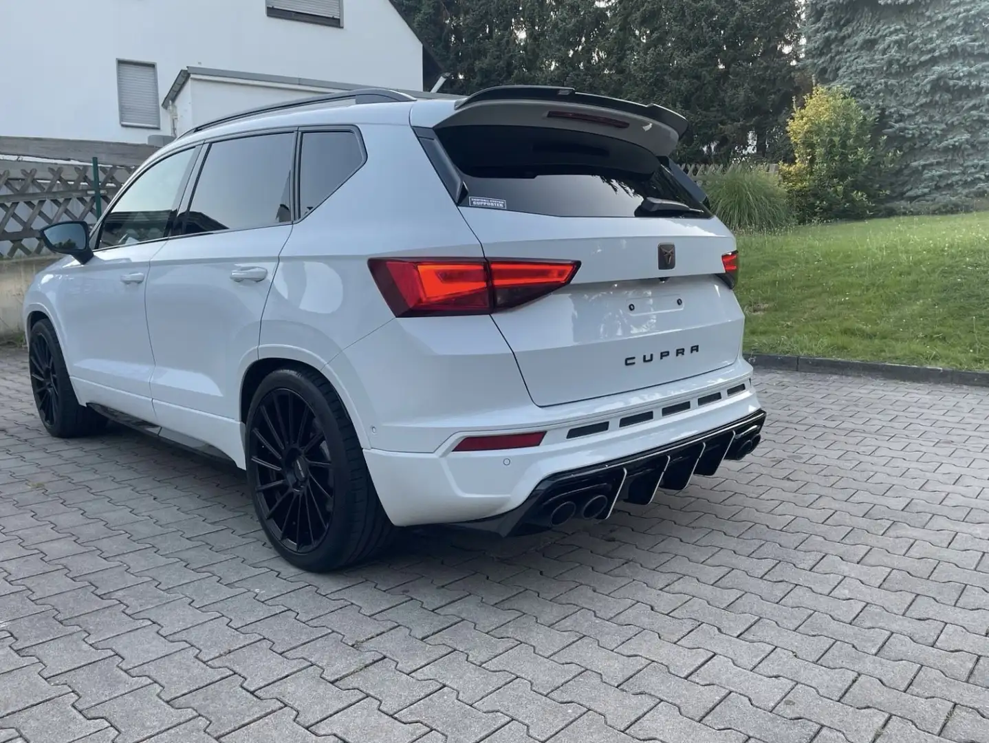 CUPRA Ateca 2.0 TSI 4Drive DSG Weiß - 2