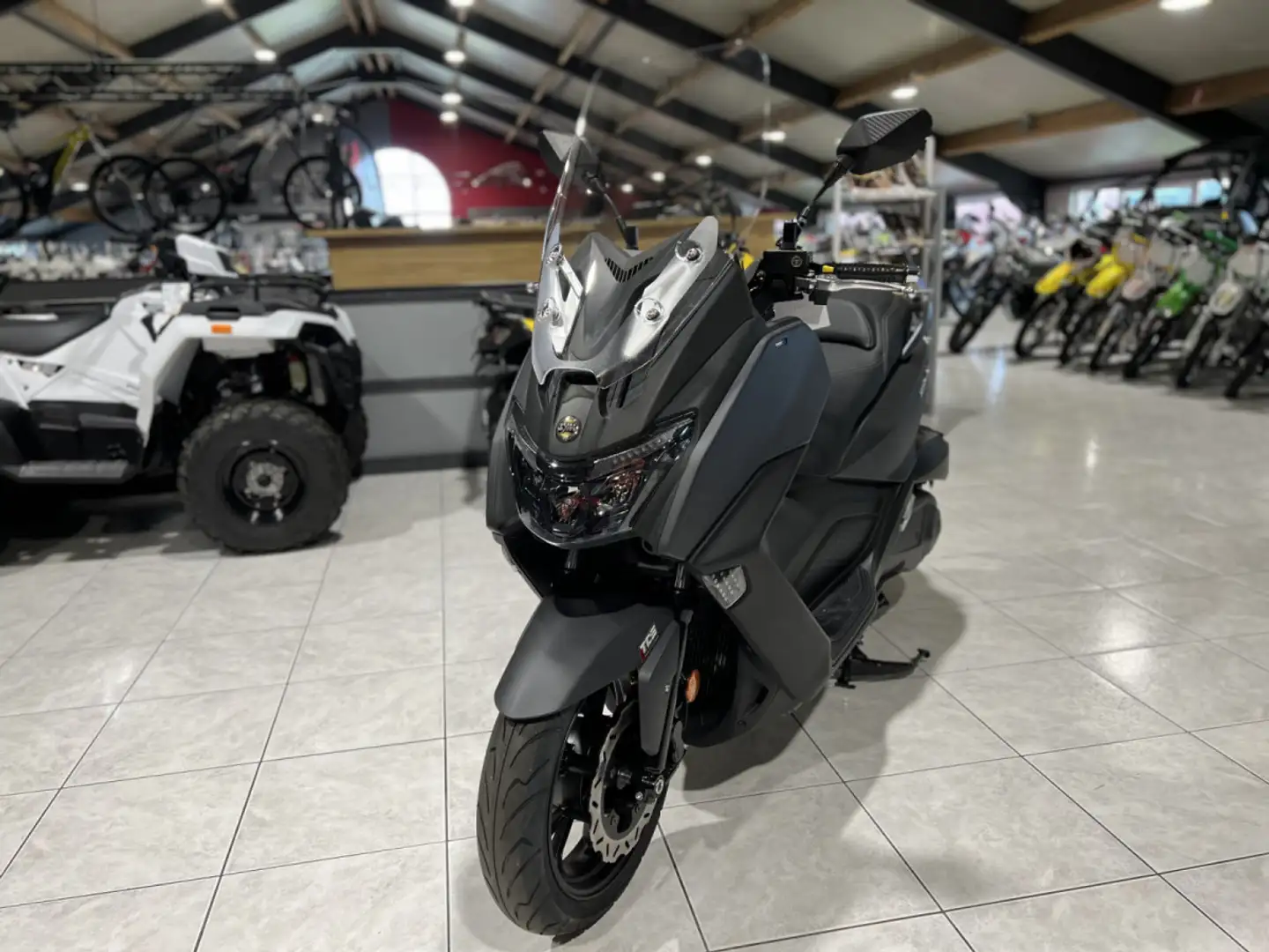 SYM Maxsym 400i Negru - 2