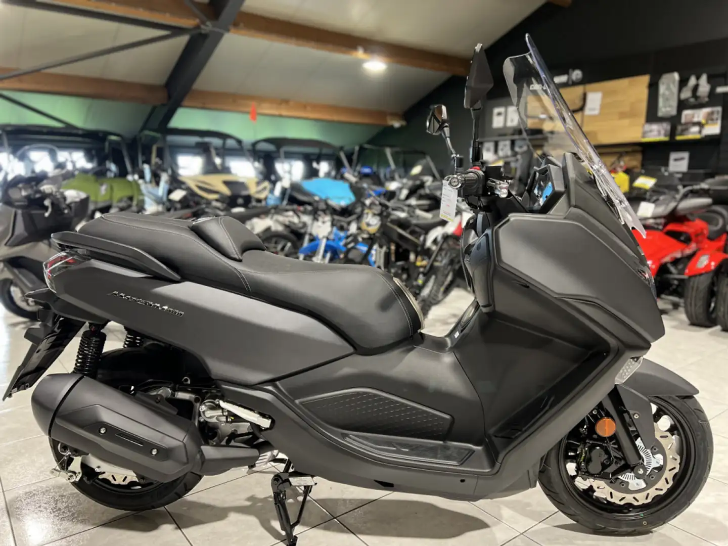 SYM Maxsym 400i Negru - 1
