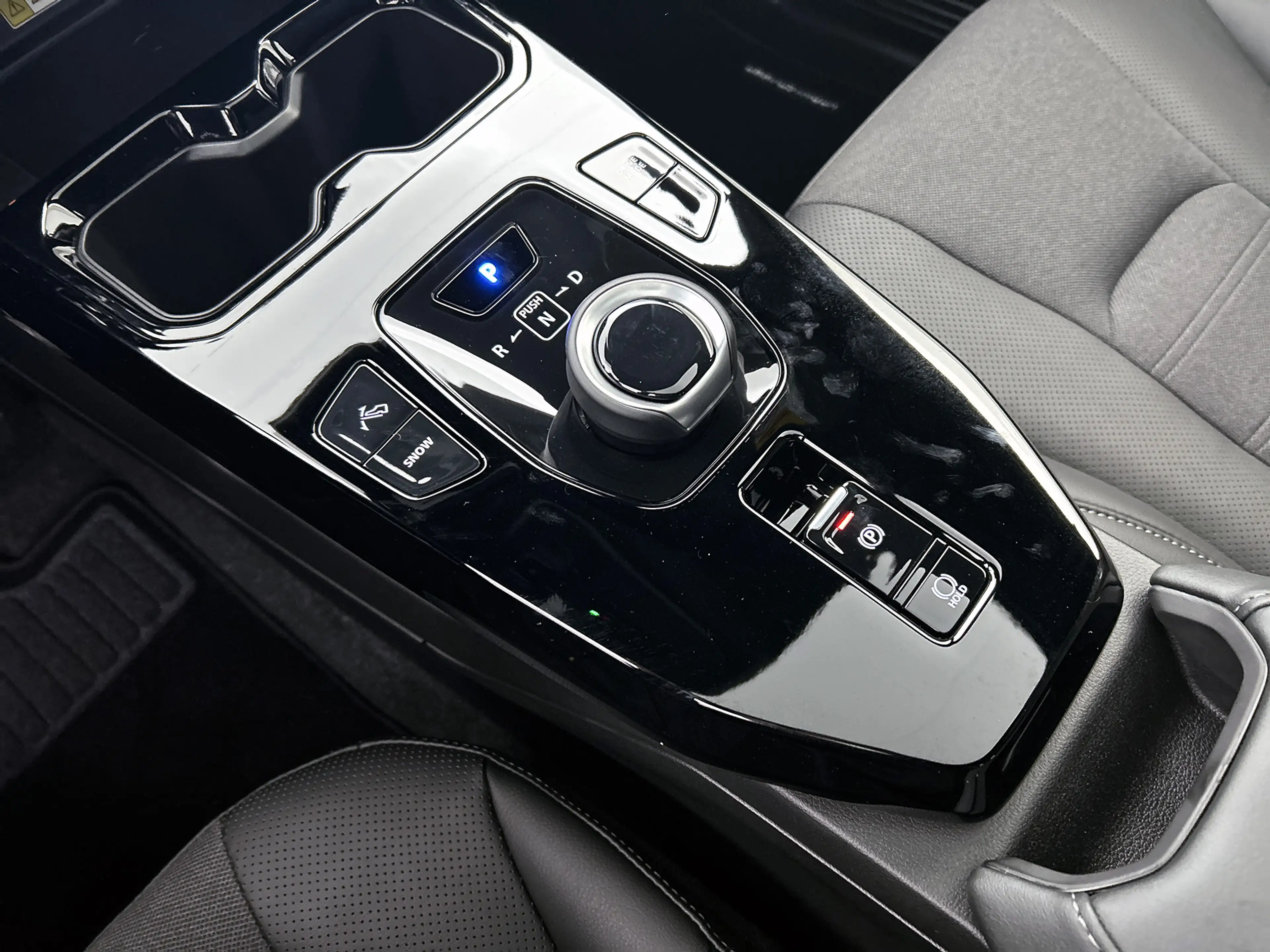 Toyota Urban Cruiser Executive 61 kWh DEMO | ACC | Stoel en Sturverwarm — photo 11
