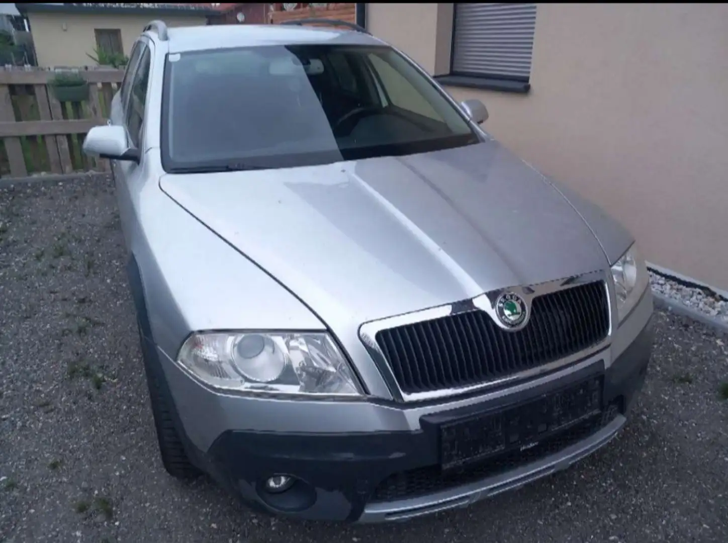 Skoda Octavia Combi Scout 2,0 TDI PD DPF 4x4 - 1