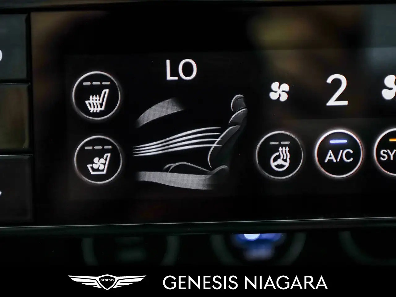 Genesis G70 photo Genesis G70
