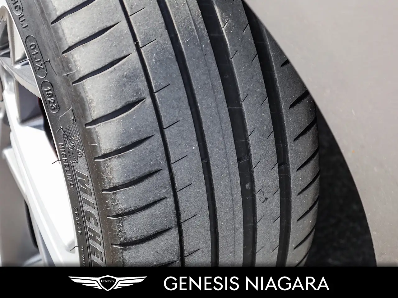 Genesis G70 photo Genesis G70