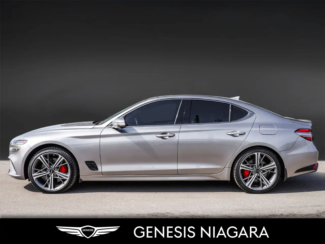 Genesis G70 photo Genesis G70