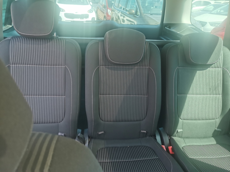 SEAT Alhambra Style Allrad — photo 9