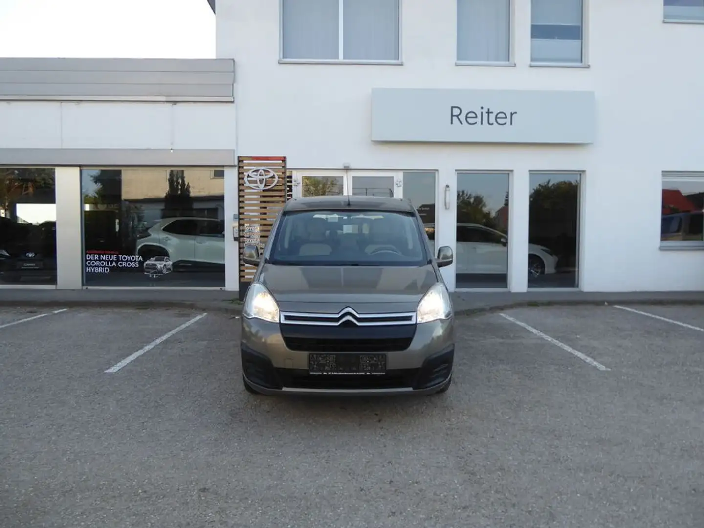 Citroen Berlingo 1,6 BlueHDi Marrone - 1