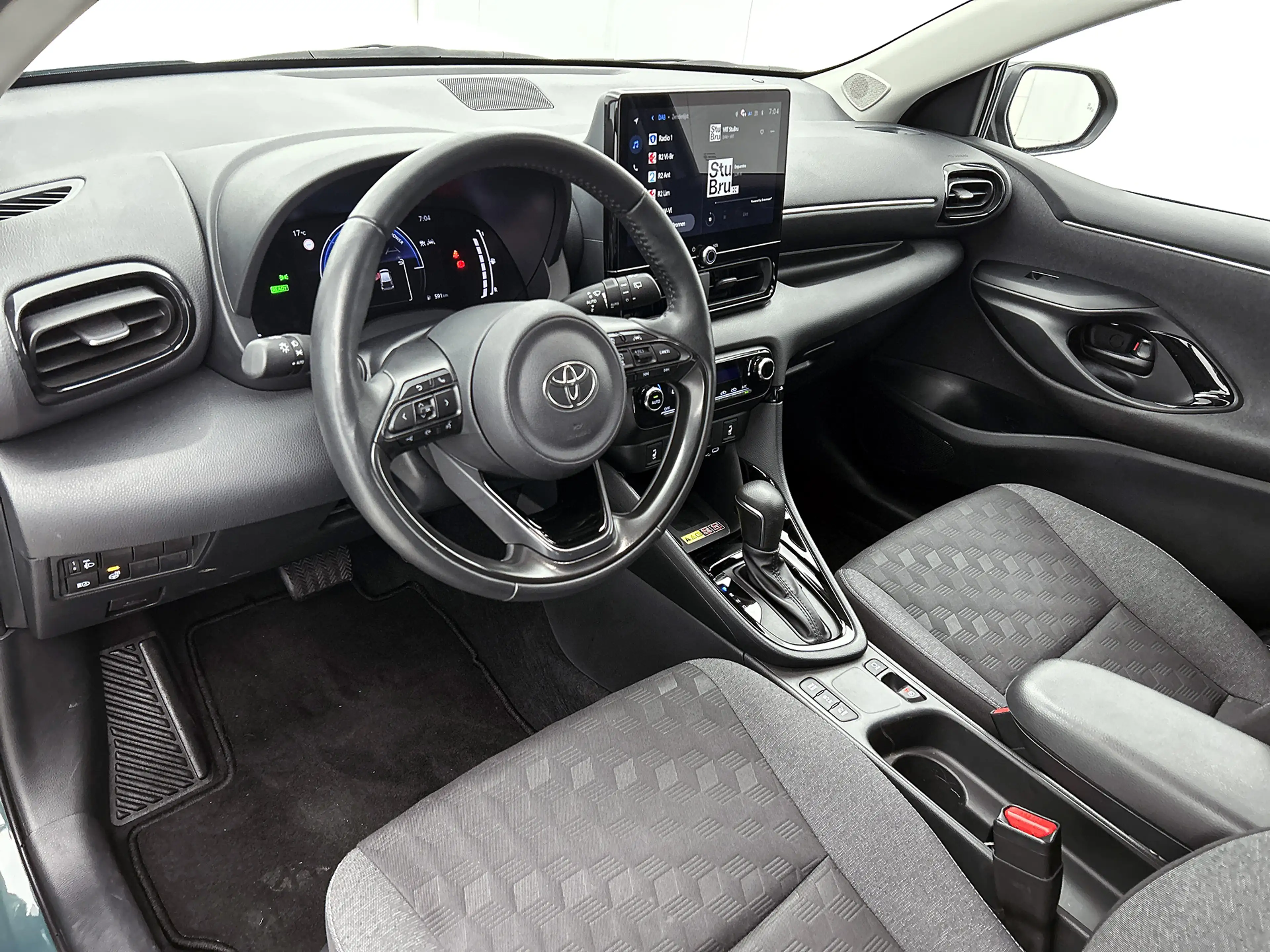 Toyota Yaris 1.5 Hybrid 115 Dynamic | BTW voertuig | Dodehoek d — photo 21