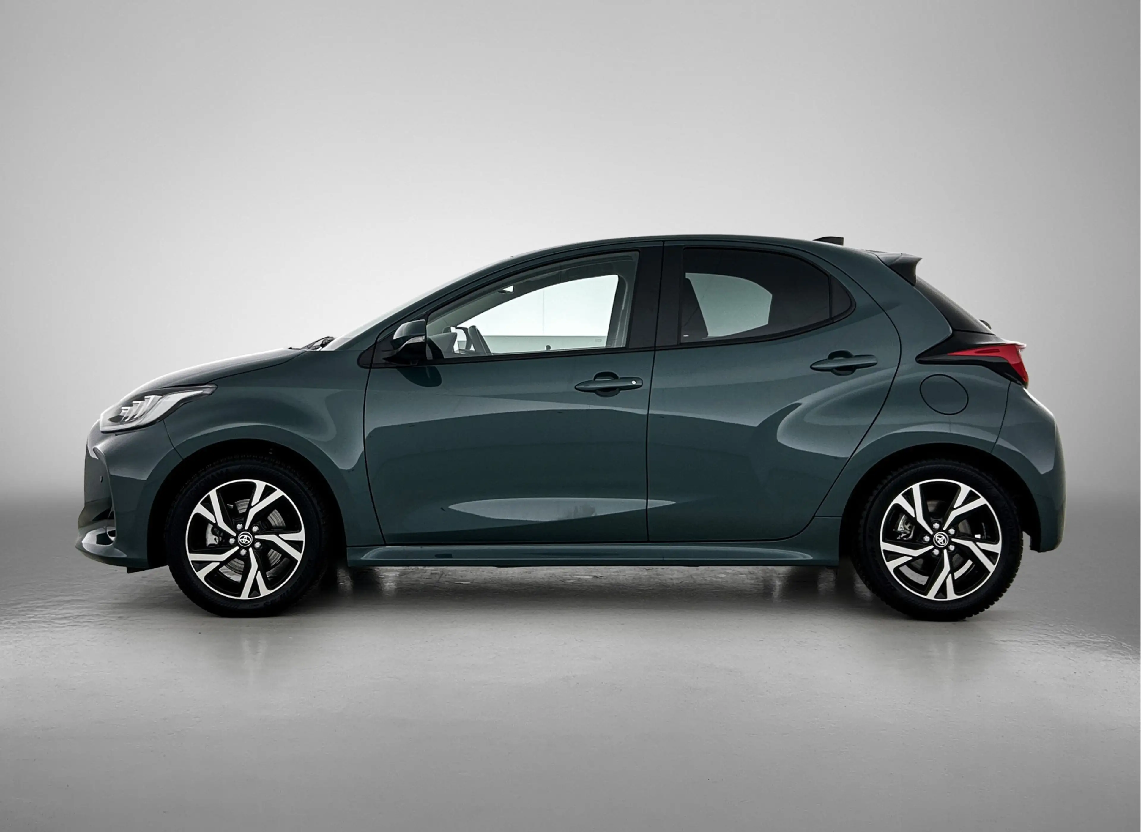 Toyota Yaris 1.5 Hybrid 115 Dynamic | BTW voertuig | Dodehoek d — photo 3