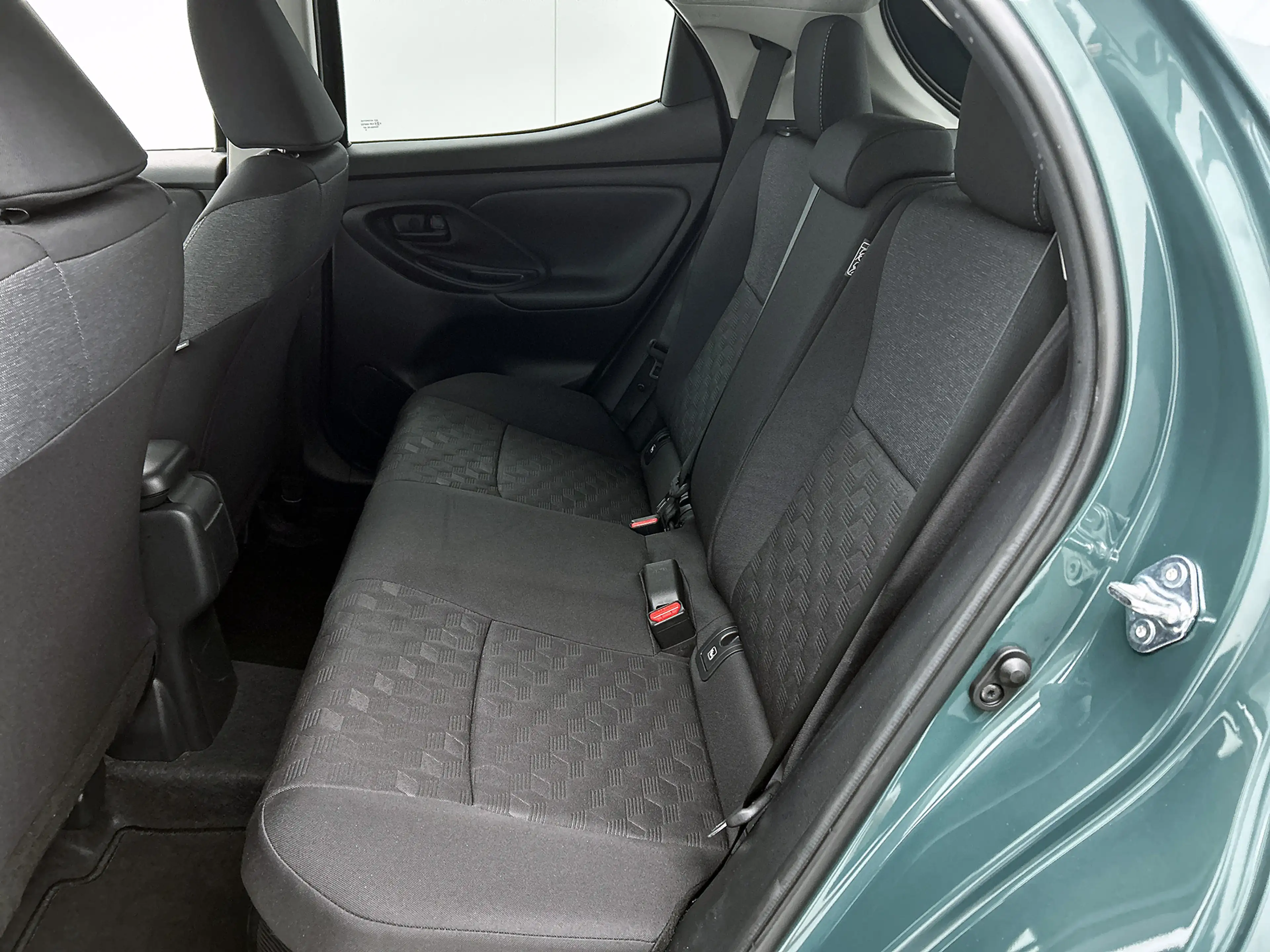 Toyota Yaris 1.5 Hybrid 115 Dynamic | BTW voertuig | Dodehoek d — photo 20