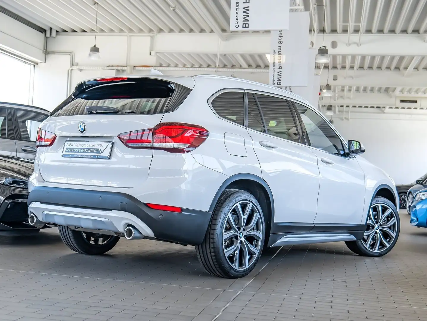 BMW X1 xDrive20d xLine 19Zoll Navi Anhängk. DAPlus Blanc - 2