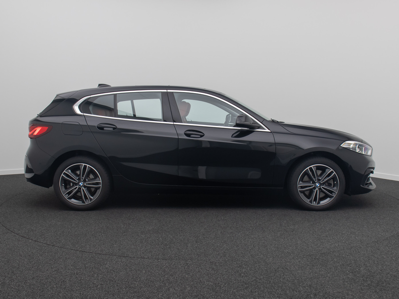 BMW 120 SportLine H K HUD DAB Kamera Panorama Leder — photo 5