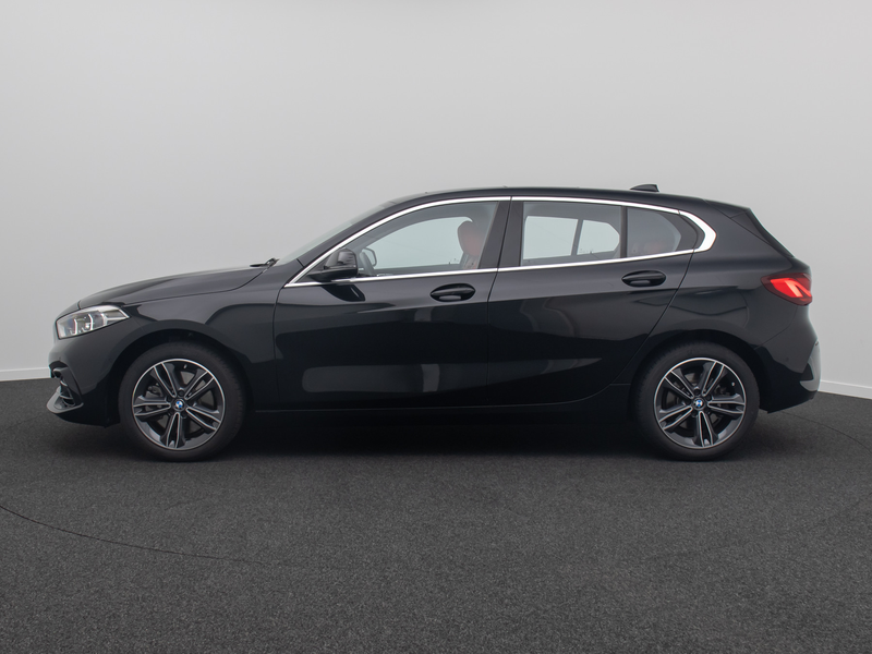 BMW 120 SportLine H K HUD DAB Kamera Panorama Leder — photo 11
