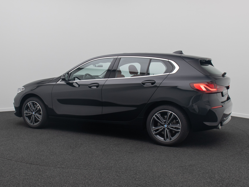 BMW 120 SportLine H K HUD DAB Kamera Panorama Leder — photo 10