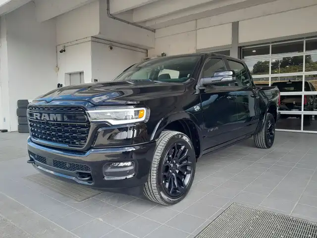 RAM 1500 RAM 1500 Limited 5.7 V8 Night Edition eTorque 2026 – autocarro detraibile al 100%