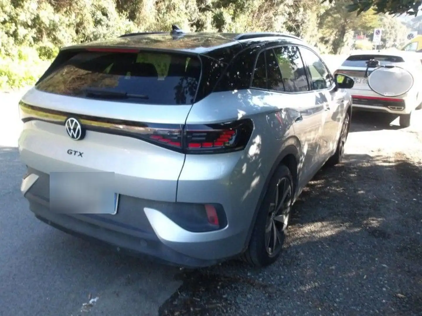 Volkswagen ID.4 GTX 4x4 Matrix Rfk Pano Ezüst - 2