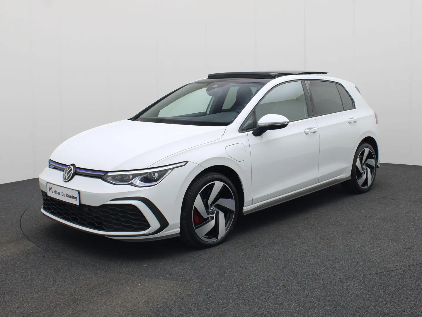 Volkswagen Golf GTE 1.4eHybrid 180kW/245PK · Panoramadak · Parkeersens Blanc - 1