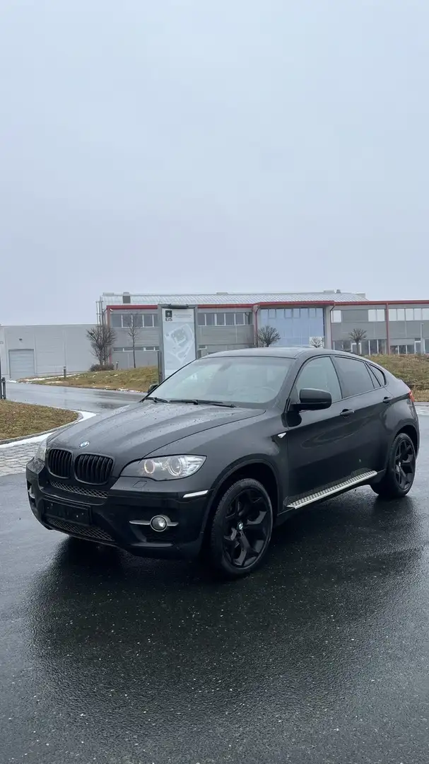 BMW X6 xDrive40d Aut. Schwarz - 1