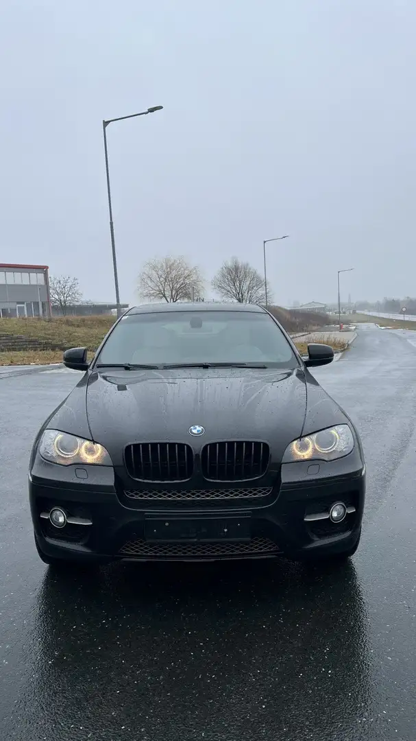 BMW X6 xDrive40d Aut. Schwarz - 2